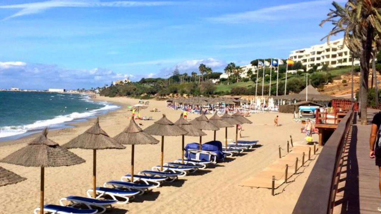 Mi Capricho Beachfront- 3-7 Apartment With Sea Views Sitio de Calahonda Kültér fotó